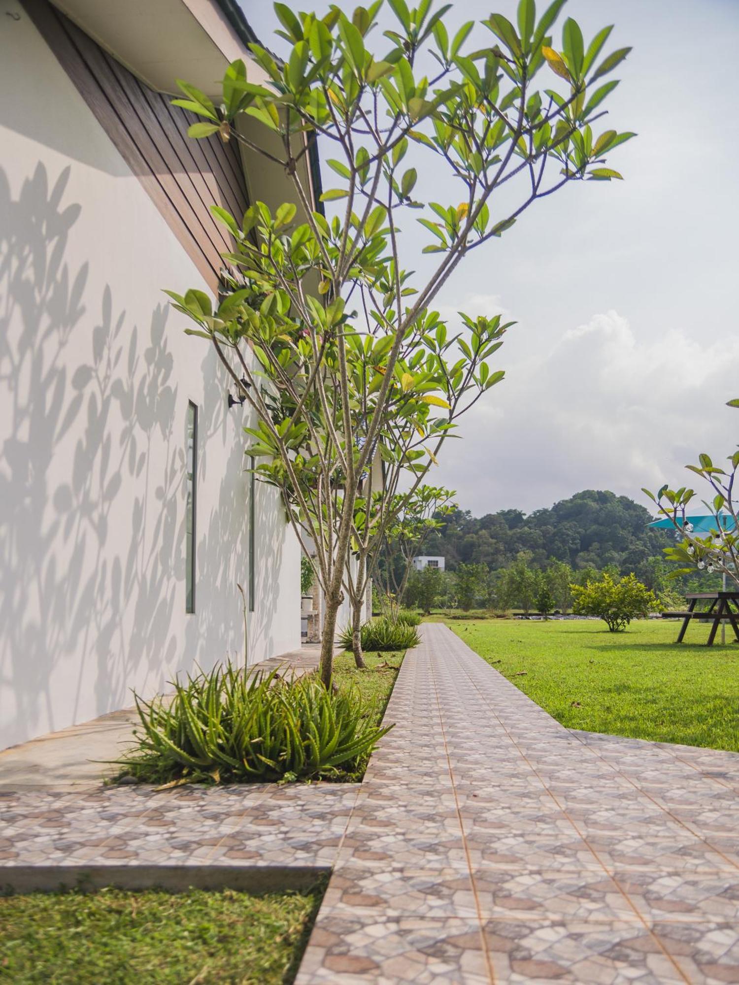 Halcyon Days @ Langkawi Apartment Pantai Cenang  Exterior photo